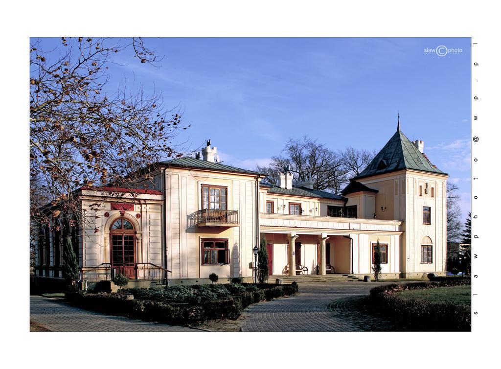 Ostoya Inn & Granary Jasionka Exterior foto